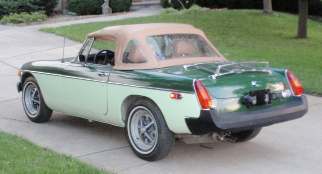 1979 MG MGB MK IV Convertible 2-Door 2-tone Green - photo 3