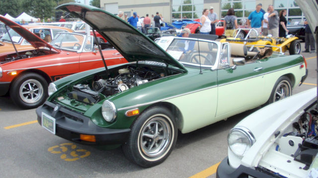 1979 MG MGB MK IV Convertible 2-Door 2-tone Green - photo 4