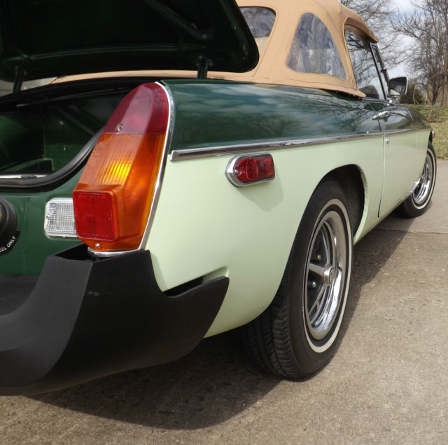 1979 MG MGB MK IV Convertible 2-Door 2-tone Green - photo 5