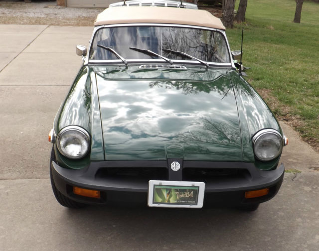 1979 MG MGB MK IV Convertible 2-Door 2-tone Green - photo 9