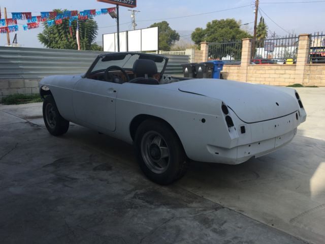 1979 MG MGB MK IV Convertible 2-Door - photo 3