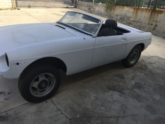 1979 MG MGB MK IV Convertible 2-Door - photo 7