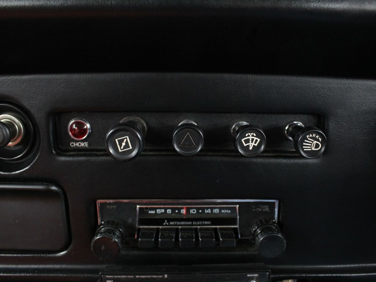 1979 Mitsubishi Jeep - photo 12