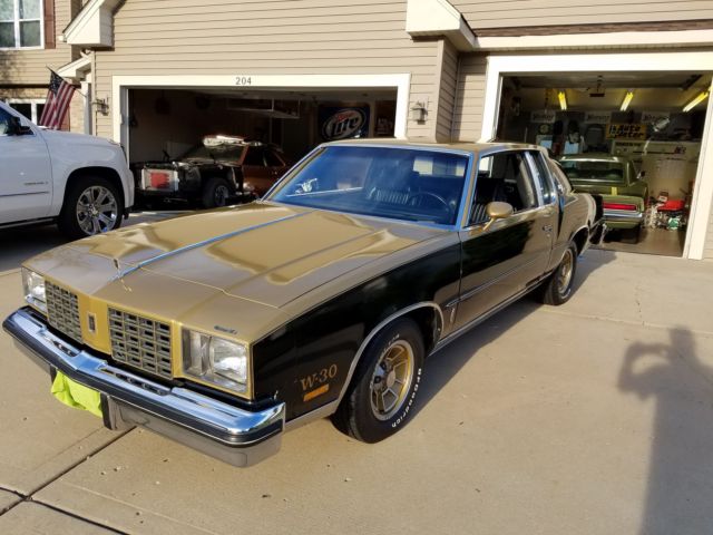 1979 OLDS CUTLASS HURST W30 BLACK AND GOLD EXCELLENT SURVIVOR NR 1979 Oldsmobile Cutlass