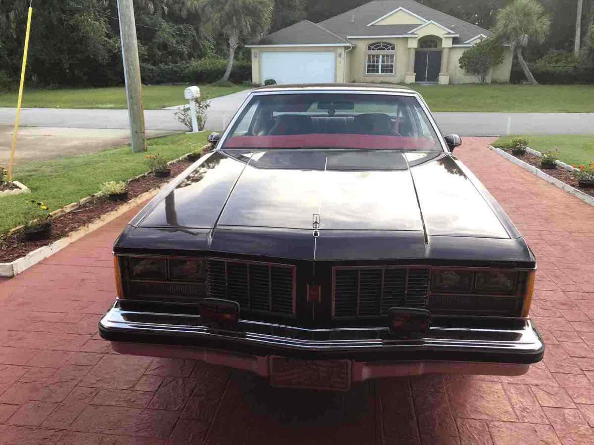1979 Oldsmobile 88 2 door - photo 8