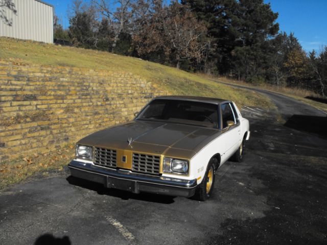 1979 Oldsmobile Cutlass Calais Hurst W30 1979 Oldsmobile Cutlass W30