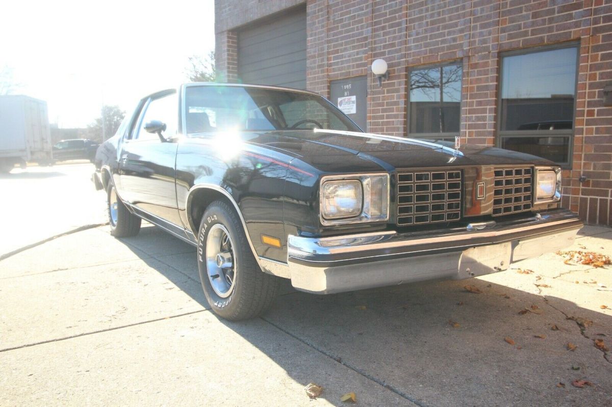 1979 Oldsmobile Cutlass Calais - V8 - photo 5