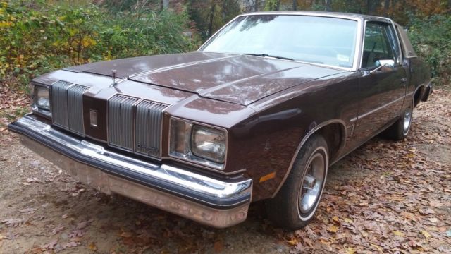 1979 Oldsmobile Cutlass Supreme 2 door V-8 very clean and original 1979 Oldsmobile Cutlass Supreme