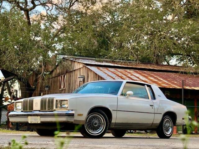 1979 Oldsmobile Cutlass Brougham