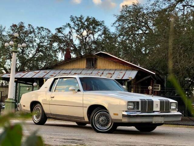 1979 Oldsmobile Cutlass Brougham - photo 2
