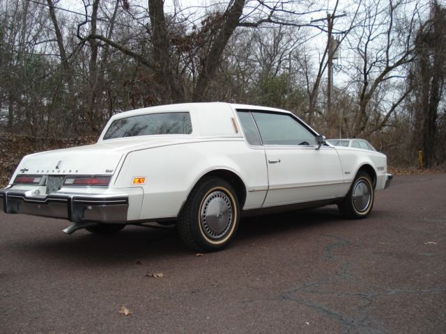 1979 Oldsmobile Toronado - photo 2