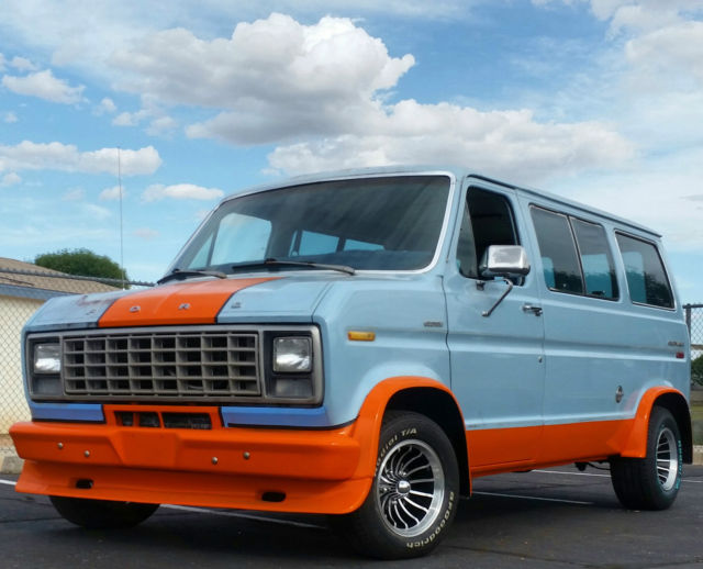 1979 One of a knd Ford E100 ClubWagon SWB Shorty 70s style Custom Van 1978 Ford E-Series Van Gulf Oil Racing 70s Custom Van No Rust