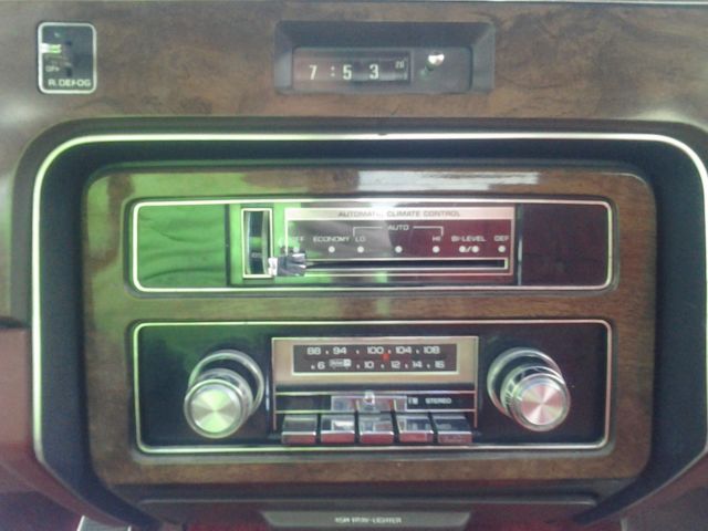 1979 Pontiac Bonneville Brougham - photo 6