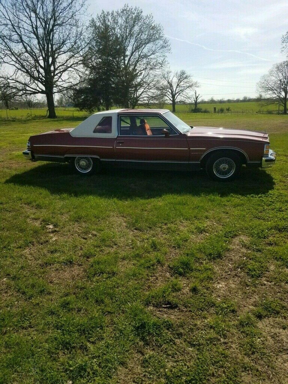 1979 Pontiac Bonneville Coupe MAROON INSIDE AND OUT. NEW TIRES VERY CLEAN 1979 Pontiac Bonneville Coupe