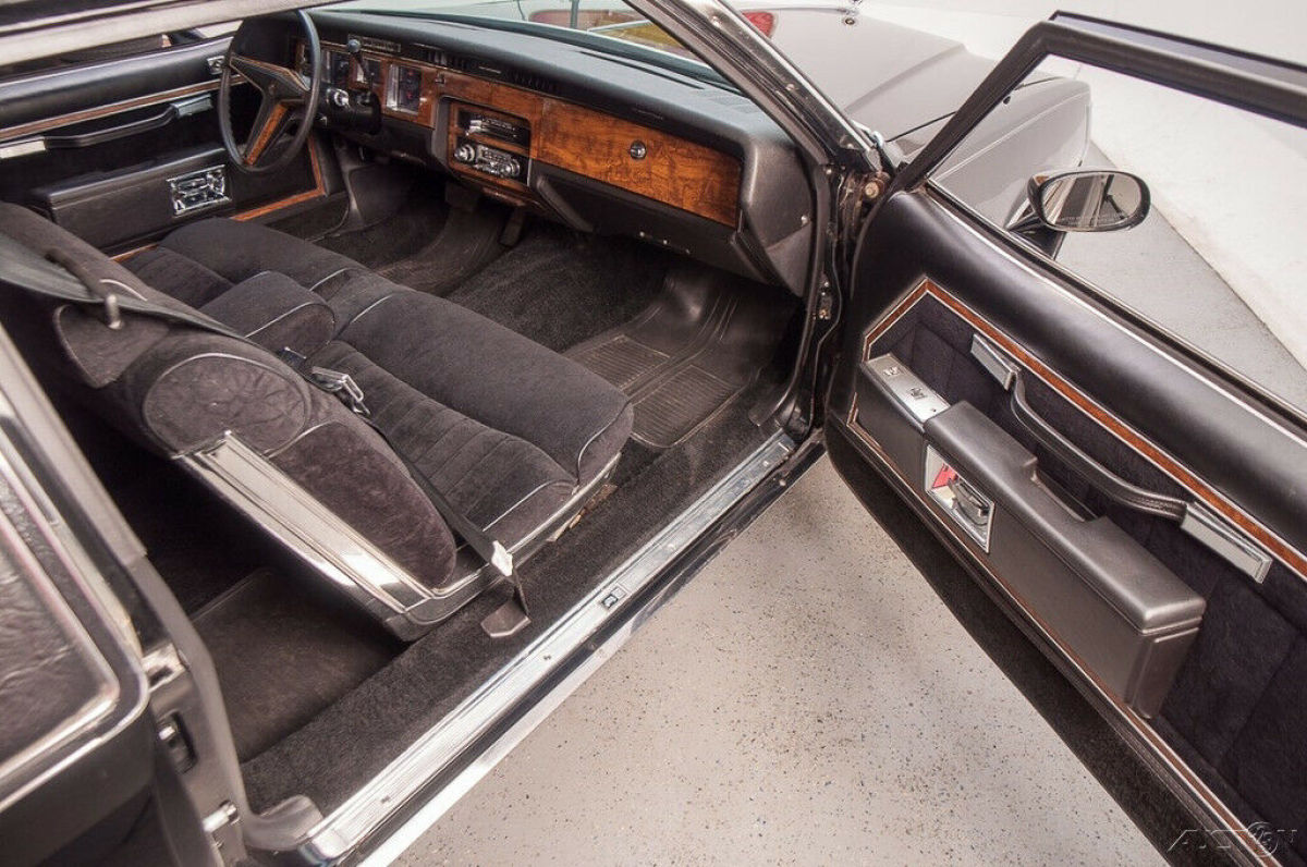 1979 Pontiac Bonneville Coupe - photo 13