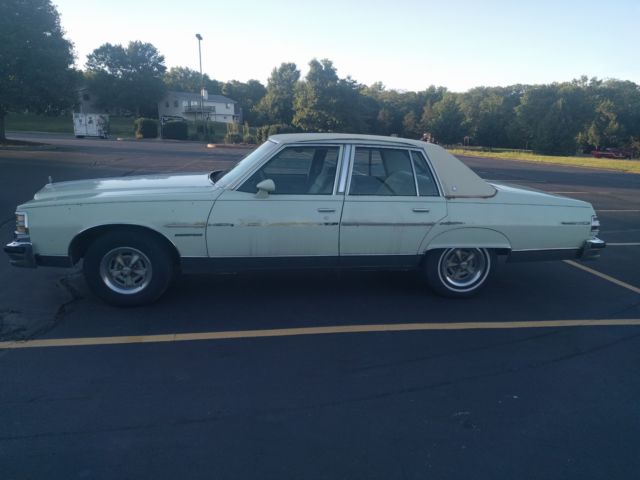 1979 Pontiac Bonneville - photo 2