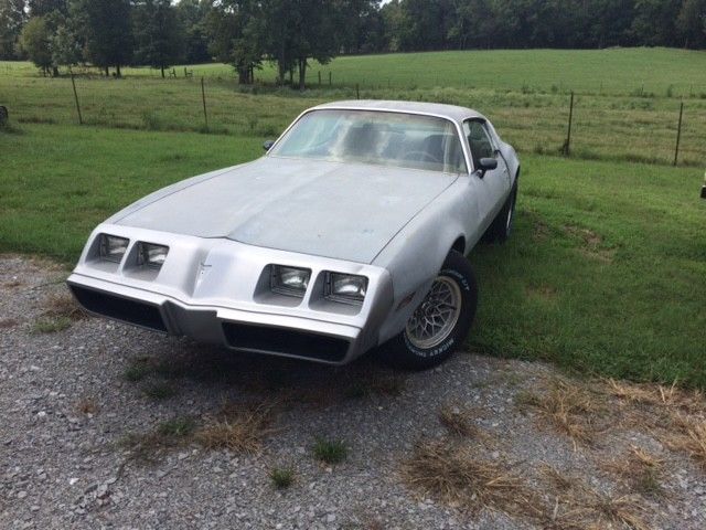 1979 Pontiac Firebird Esprit 350 Automatic NEW INTERIOR 1979 Pontiac Firebird Esprit