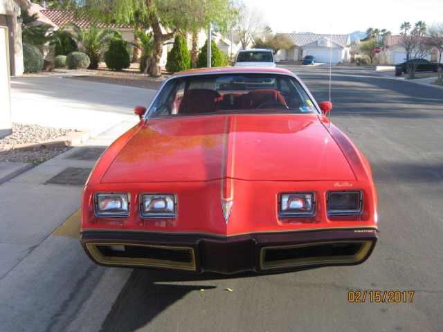 1979 Pontiac Firebird Esprit Coupe 2-Door - photo 2