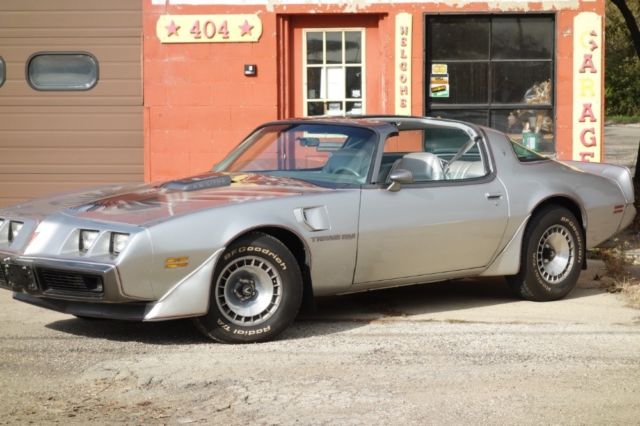 1979 Pontiac Firebird -TRANS AM -T TOPS-10TH SILVER ANNIVERSARY-LOW MILE - photo 12