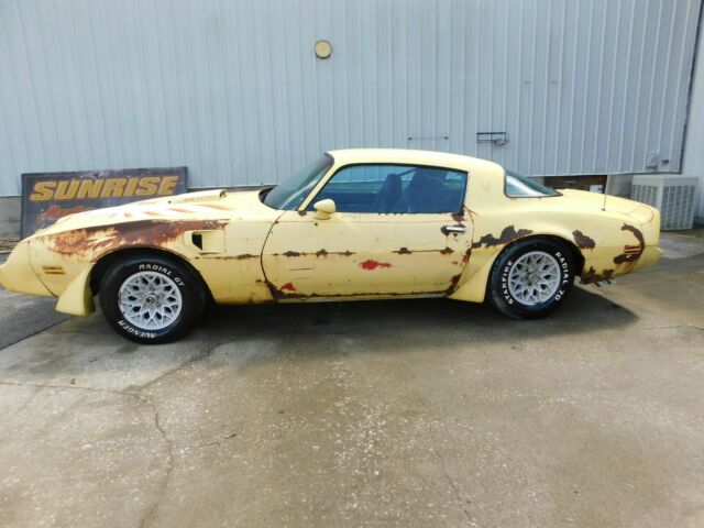1979 Pontiac Trans Am coupe - photo 6