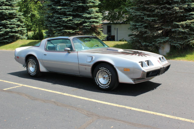 1979 Pontiac Firebird Trans Am Coupe 2-Door 6.6L 10th Anniversary 1979 Pontiac Firebird 10th Anniversary Limited Edition