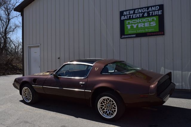 1979 Pontiac Trans Am 400ci Engine, 4 speed T-Tops - photo 7