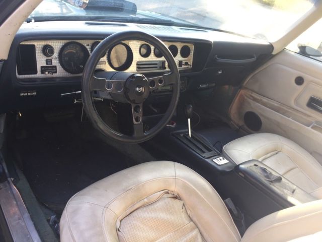 1979 Pontiac Trans Am Blue exterior white interior very solid driver - photo 13