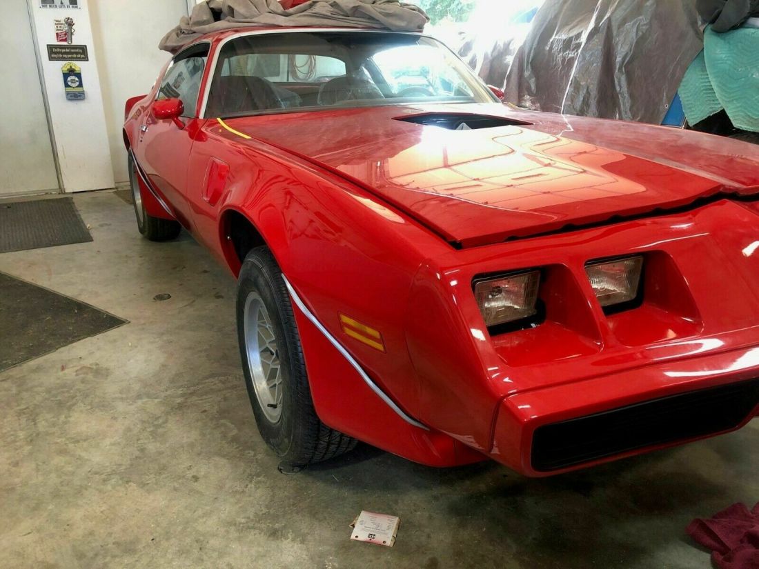 1979 Pontiac Trans Am Coupe Red RWD Automatic Firebird 1979 Pontiac Trans Am Firebird