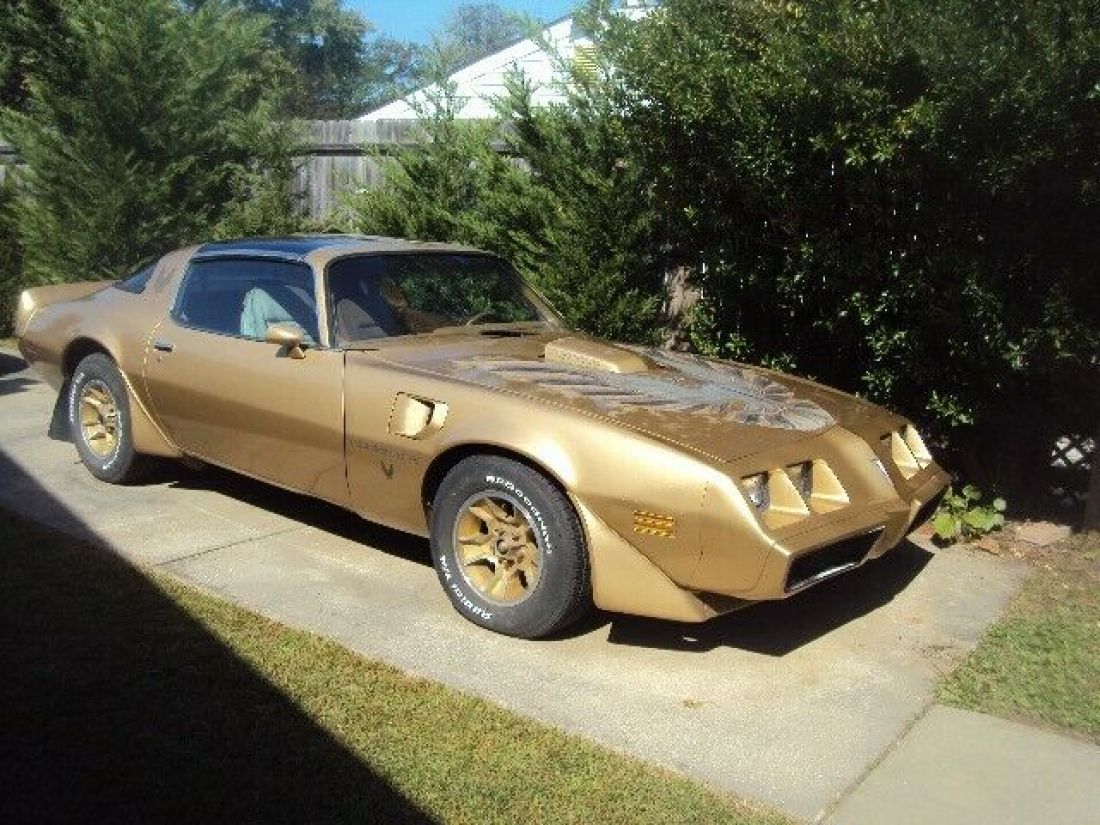 1979 pontiac Trans Am Gold with T Top 403 engine 6.6 liter 1979 Pontiac Trans Am