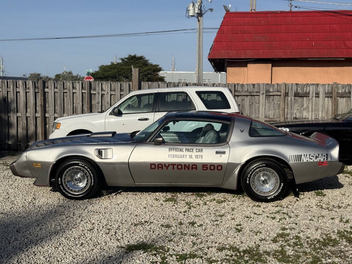 1979 Pontiac Trans Am 10th Silver Anniversary - photo 2