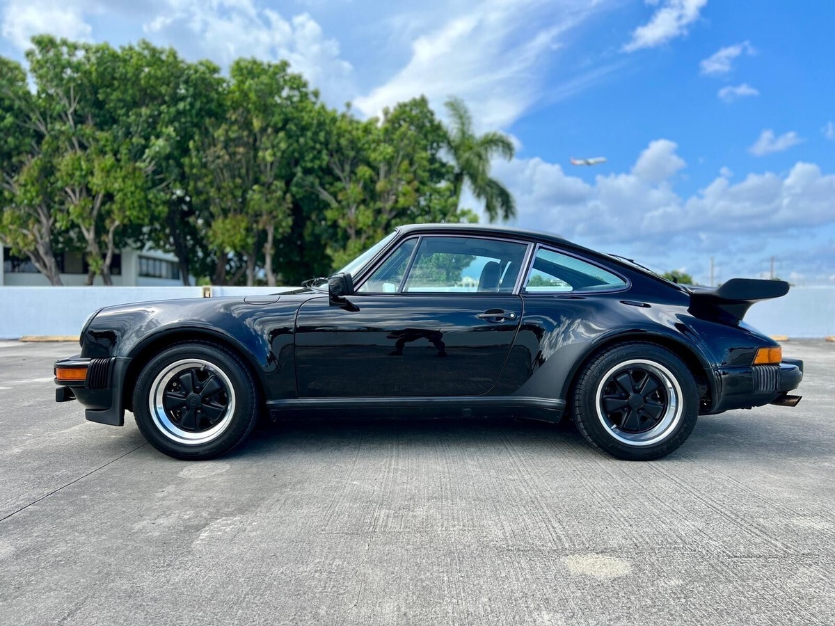 1979 Porsche 930 Turbo Coupe - photo 2