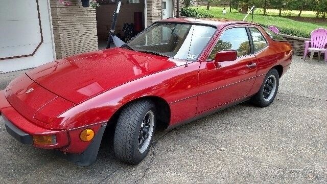 1979 Porsche 924 2-Door Hatchback - photo 3