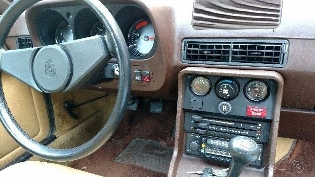 1979 Porsche 924 2-Door Hatchback - photo 7