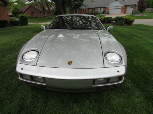1979 Porsche 928 5 speed - Original Survivor! 1979 Porsche 928