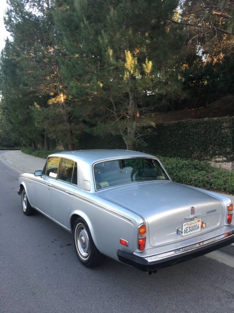 1979 Rolls-Royce Silver Shadow 75th anniversary silver and red - photo 8