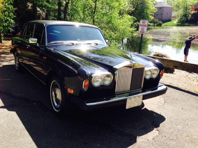 1979 ROLLS ROYCE SILVER WRAITH 2 LOW MILES GARAGED BLACK/RED 1979 Rolls-Royce Silver Shadow