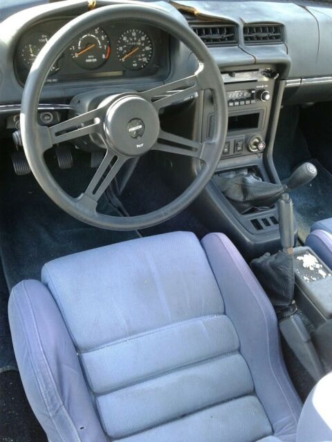 1979 Mazda RX-7 with original black side molding - photo 10