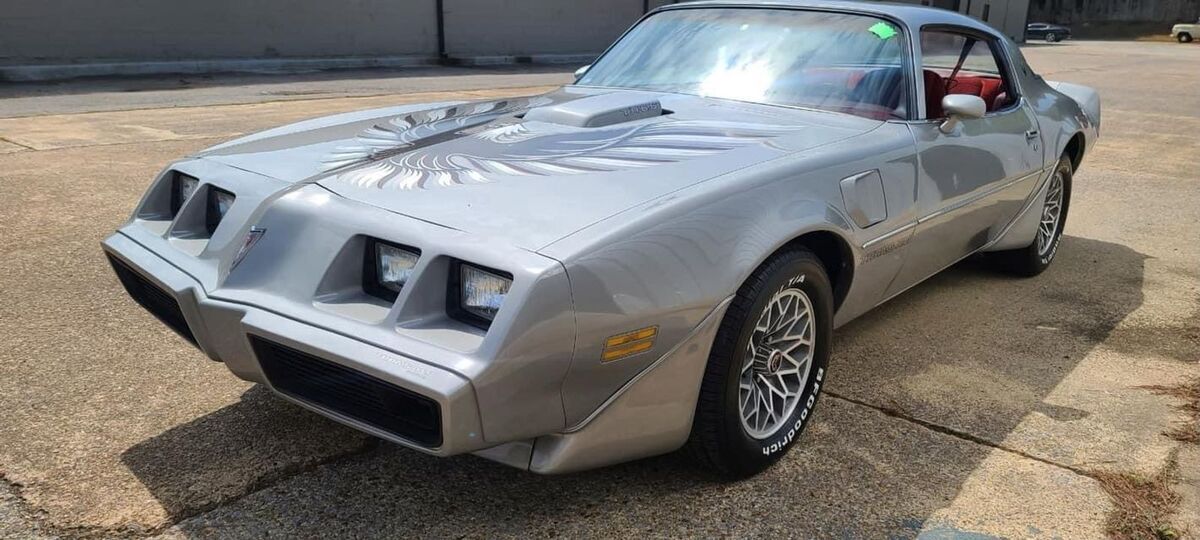 1979 Pontiac Trans am Clean 1979 TRANS AM BEEN IN THE SAME FAMILY 43YRS - photo 13