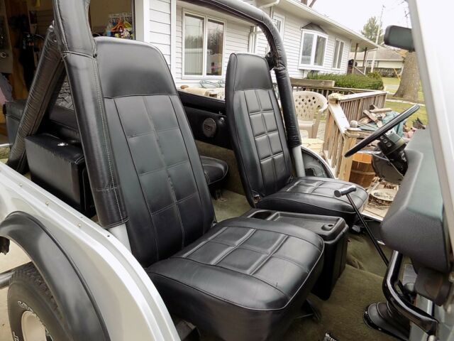 1979 Jeep CJ Silver Annivsary - photo 10