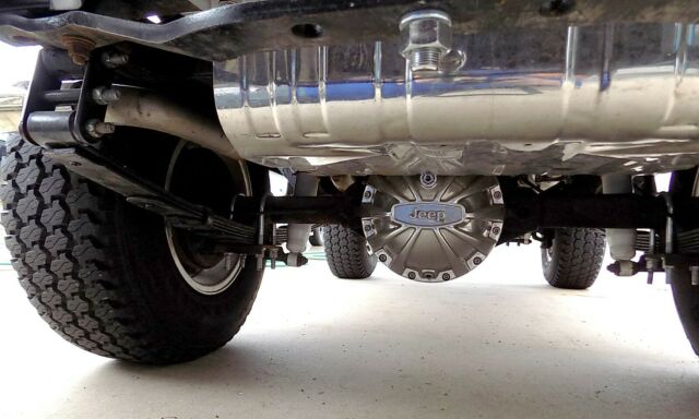 1979 Jeep CJ Silver Annivsary - photo 4