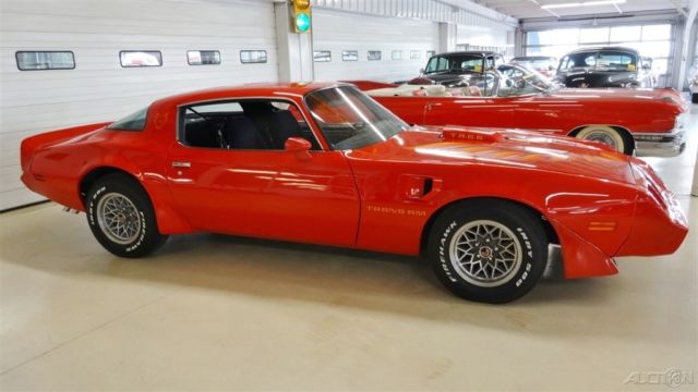 1979 Pontiac Firebird T/A - photo 2