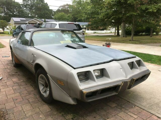 1979 Tenth Anniversary Trans Am 400 4 speed 1979 Pontiac Trans Am Silver Anniversary