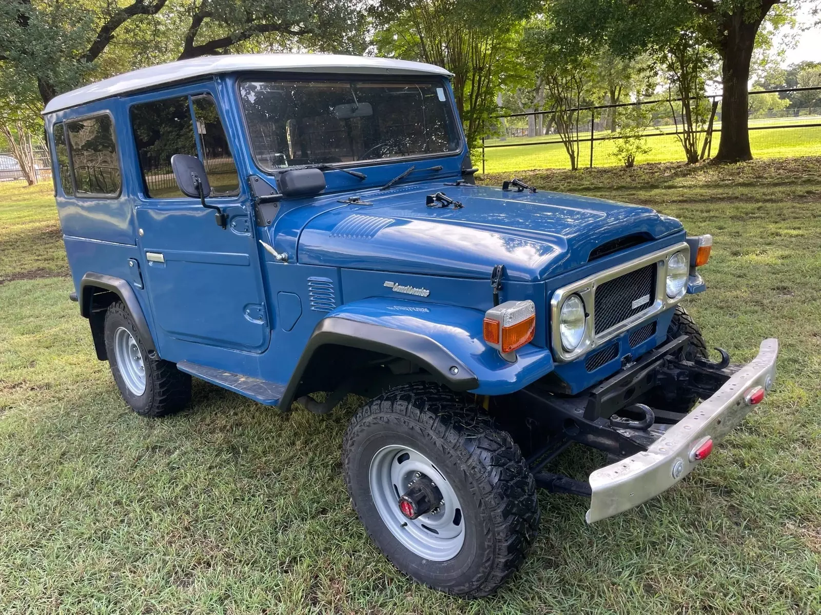 1979 Toyota BJ40, diesel 4 speed, rear ambulance doors, hard top, bench seat. 1979 Toyota Land Cruiser