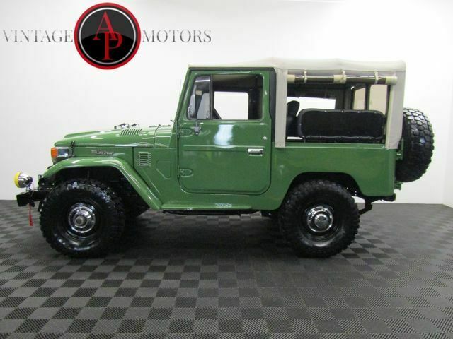1979 Toyota FJ Cruiser FRAME OFF RESTO. FACTORY SOFT TOP - photo 3