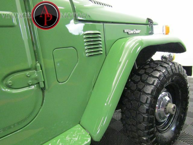 1979 Toyota FJ Cruiser FRAME OFF RESTO. FACTORY SOFT TOP - photo 9