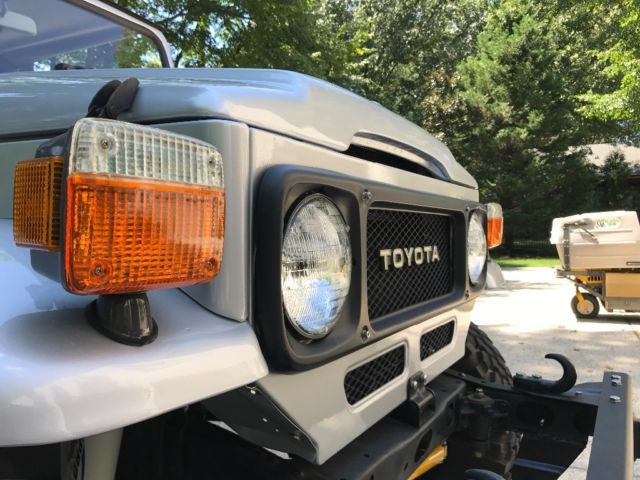 1979 Toyota Land Cruiser FJ40 - photo 2
