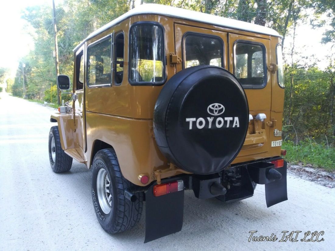 1979 Toyota Land Cruiser 40 hardtop - photo 2