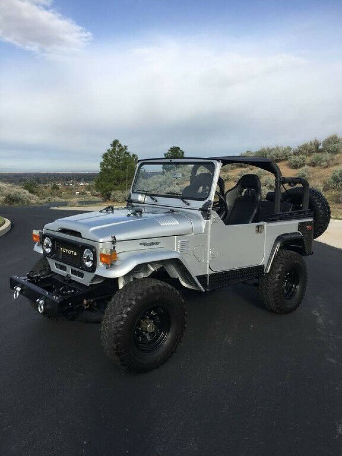 1979 Toyota Land Cruiser FJ40 Original I6 & Frame-Off Restoration w/ 914 Miles - photo 9
