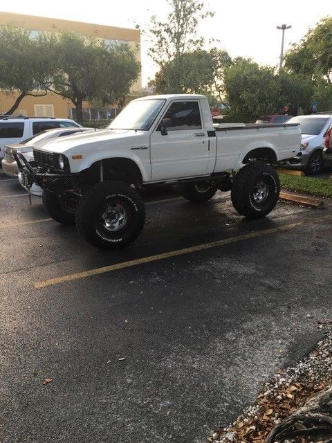 1979 Toyota Pickup SR5 Standard Cab Pickup 2-Door - photo 2