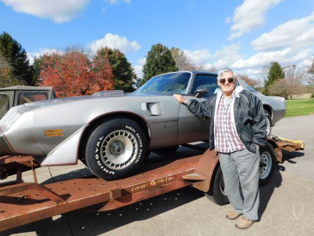 1979 Pontiac Firebird Trans Am 10th Anniversary Limited Edition - photo 4